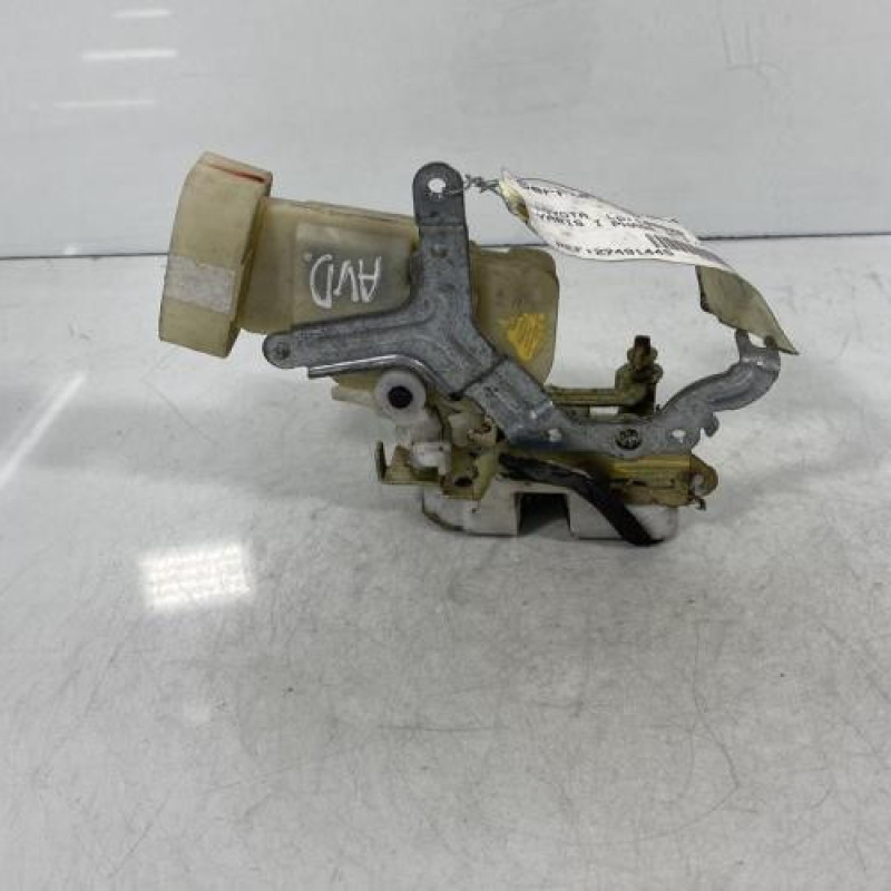 Serrure avant droit TOYOTA YARIS 1 Photo n°3