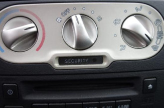 Serrure avant droit TOYOTA YARIS 1