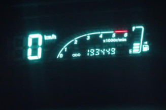 Serrure avant droit TOYOTA YARIS 1