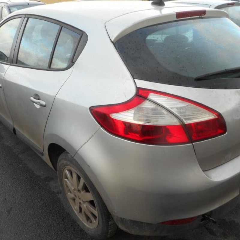 Pretensionneur de ceinture arriere gauche RENAULT MEGANE 3 Photo n°8