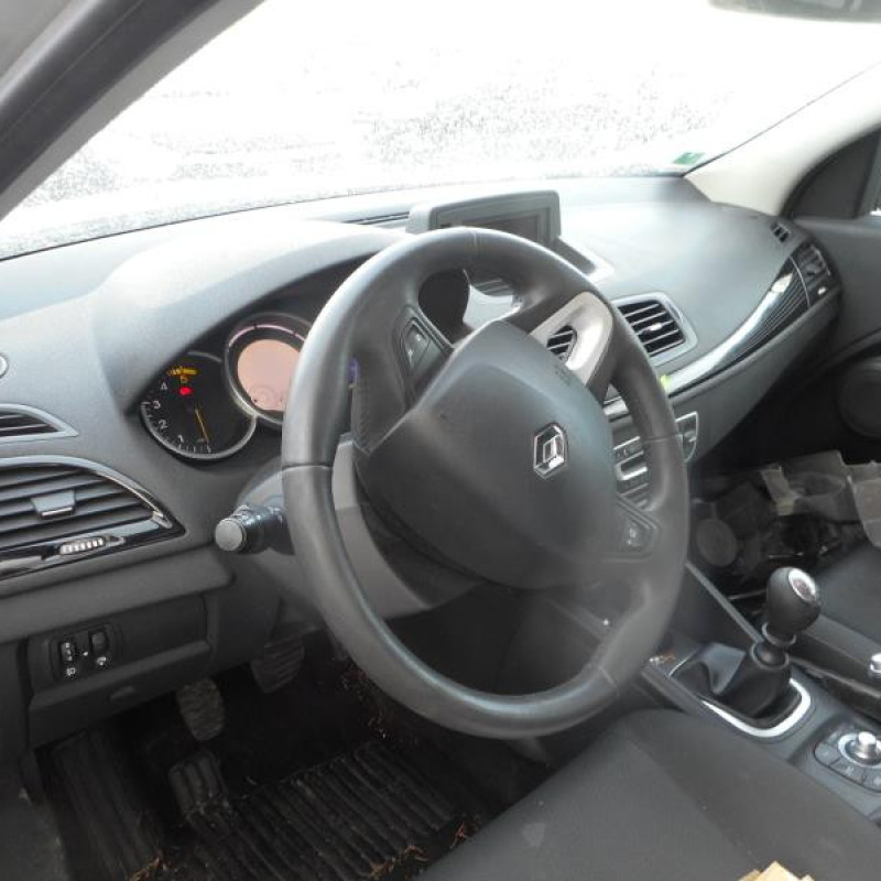 Pretensionneur de ceinture arriere gauche RENAULT MEGANE 3 Photo n°9