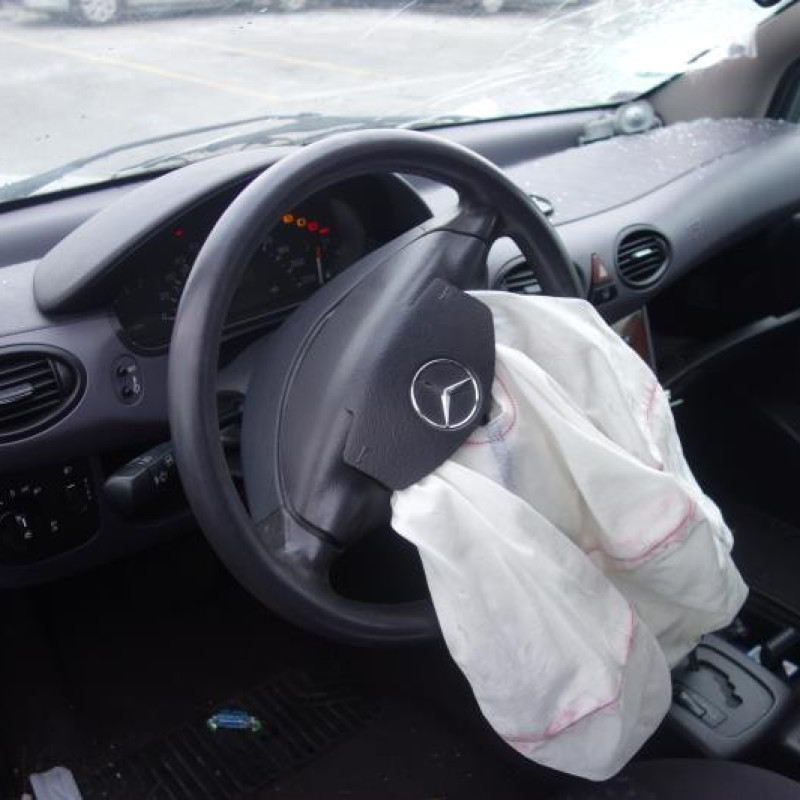 Serrure avant droit MERCEDES CLASSE A 168 Photo n°9