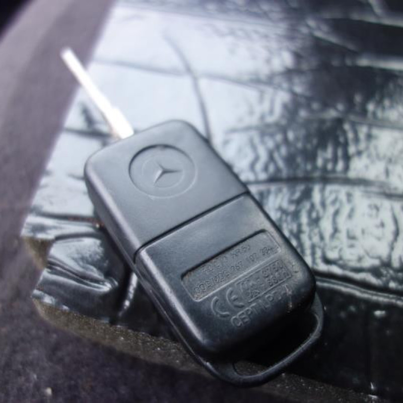 Serrure avant droit MERCEDES CLASSE A 168 Photo n°14