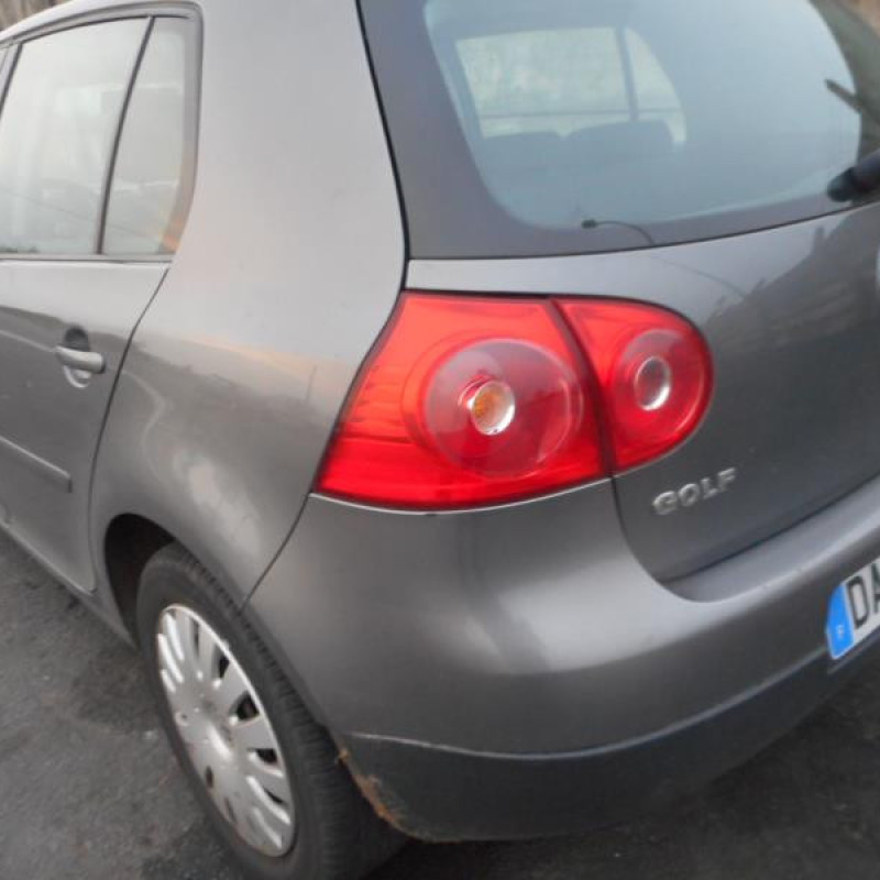 Charniere de capot VOLKSWAGEN GOLF 5 Photo n°4