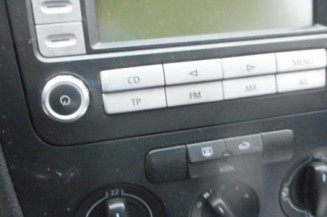 Charniere de capot VOLKSWAGEN GOLF 5