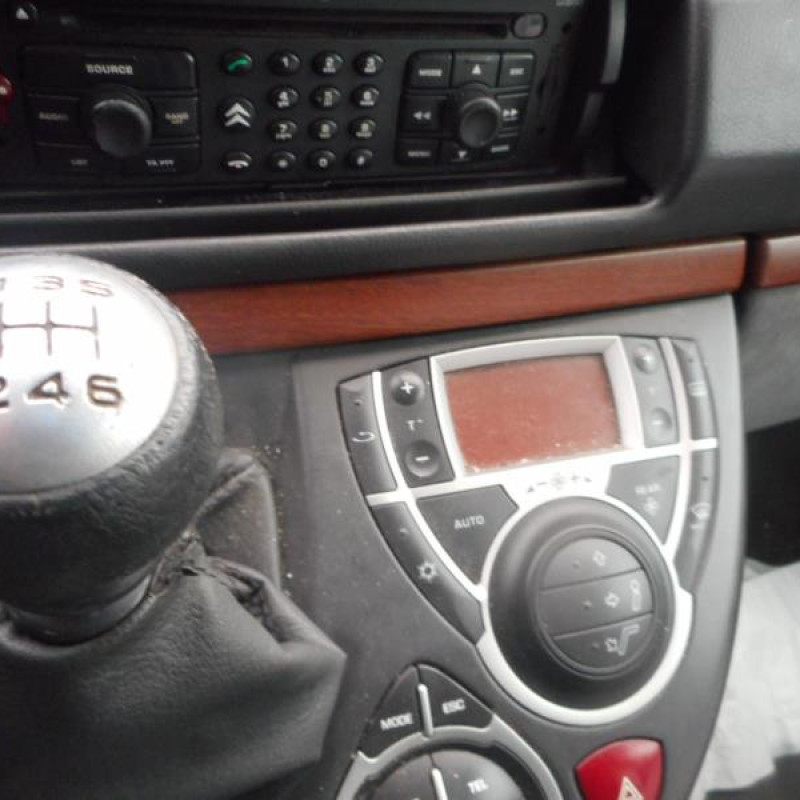 Pretensionneur de ceinture arriere gauche CITROEN C8 Photo n°9