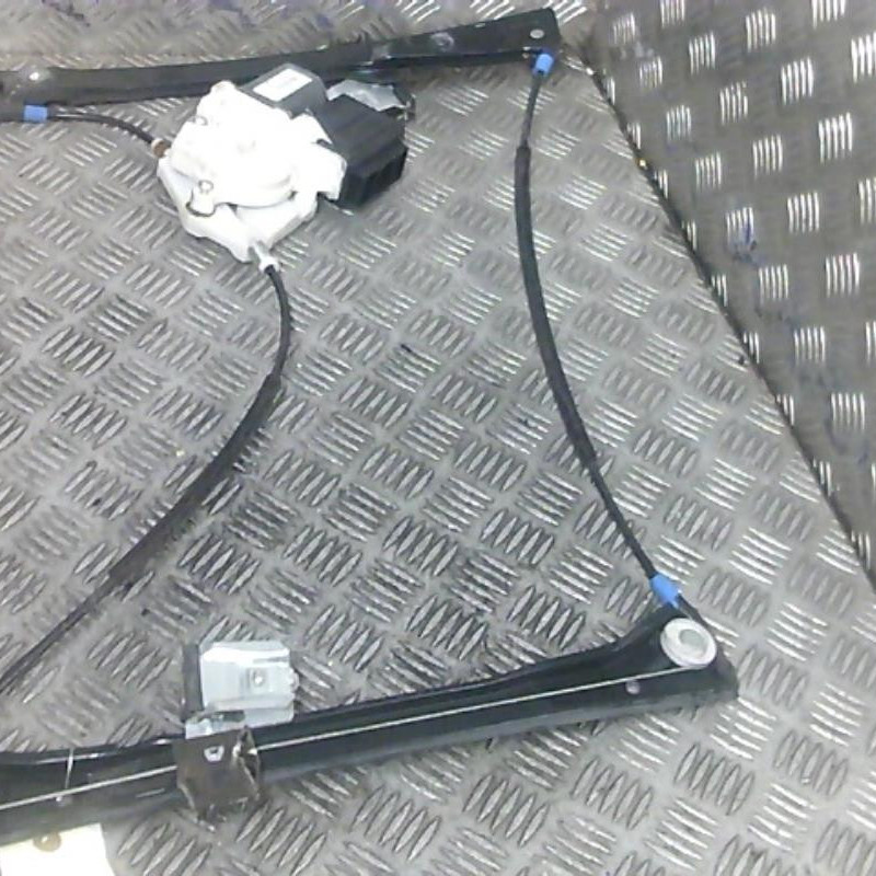 Leve vitre electrique avant droit SEAT CORDOBA 2 Photo n°1
