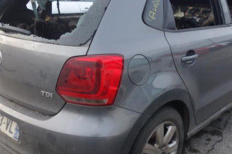 Serrure avant droit VOLKSWAGEN POLO 5