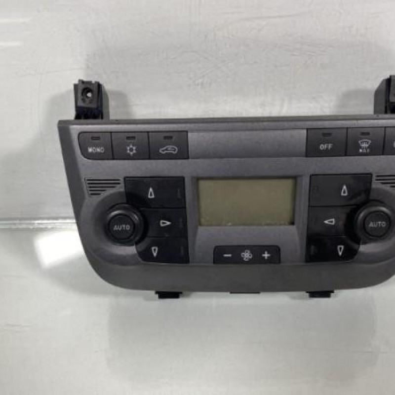 Commande chauffage FIAT GRANDE PUNTO Photo n°1