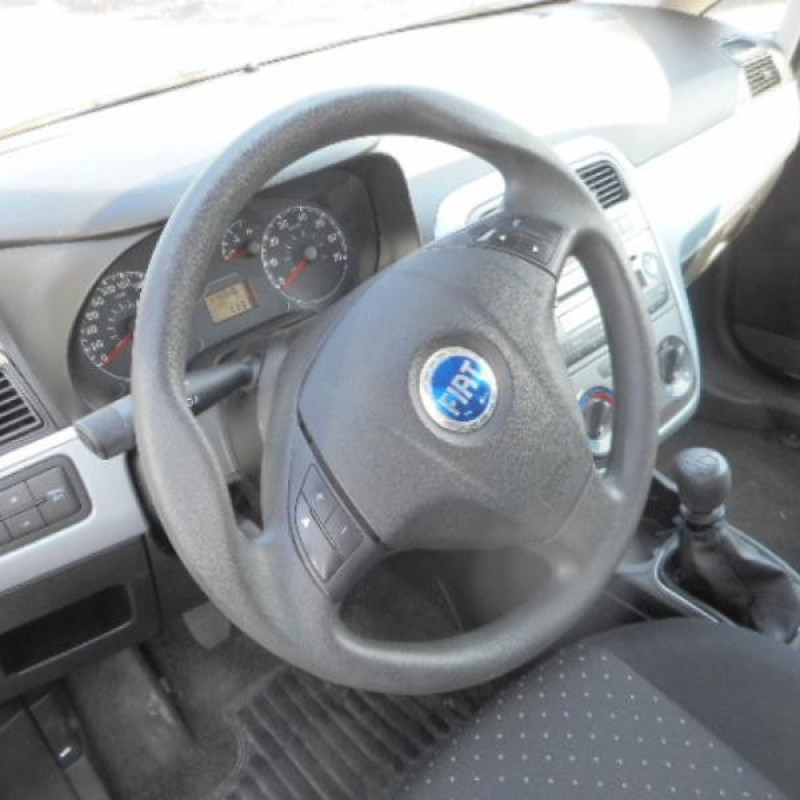 Pretensionneur de ceinture avant droit FIAT GRANDE PUNTO Photo n°8