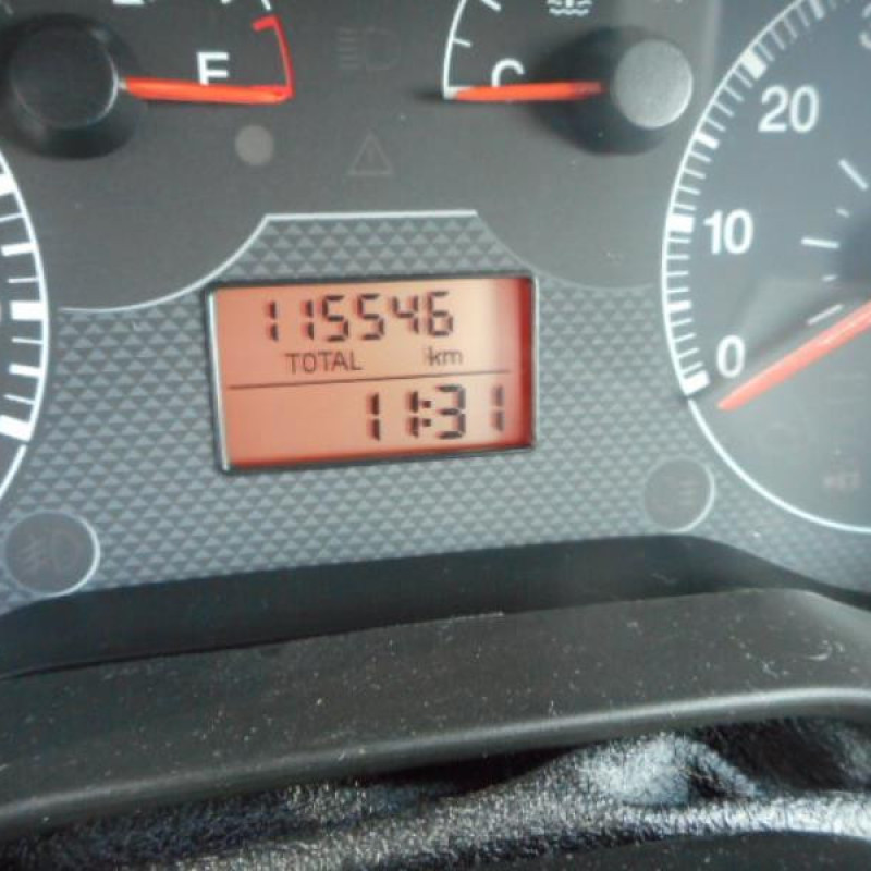 Pretensionneur de ceinture avant droit FIAT GRANDE PUNTO Photo n°9