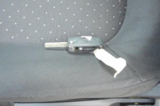Pretensionneur de ceinture avant droit FIAT GRANDE PUNTO