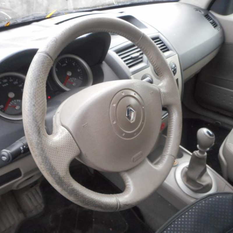 Pretensionneur de ceinture arriere gauche RENAULT MEGANE 2 Photo n°8
