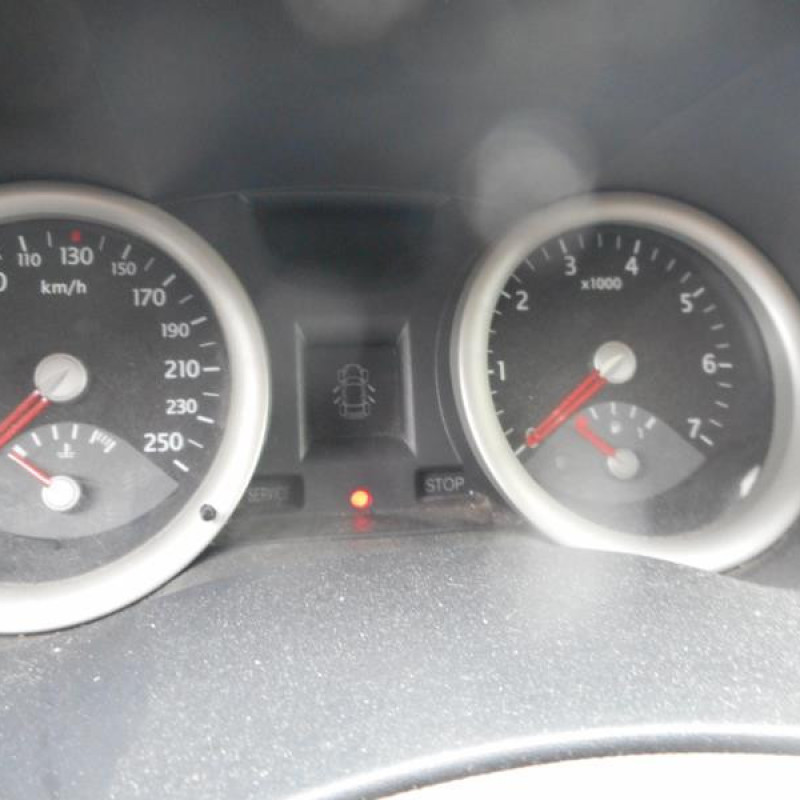 Pretensionneur de ceinture arriere gauche RENAULT MEGANE 2 Photo n°10