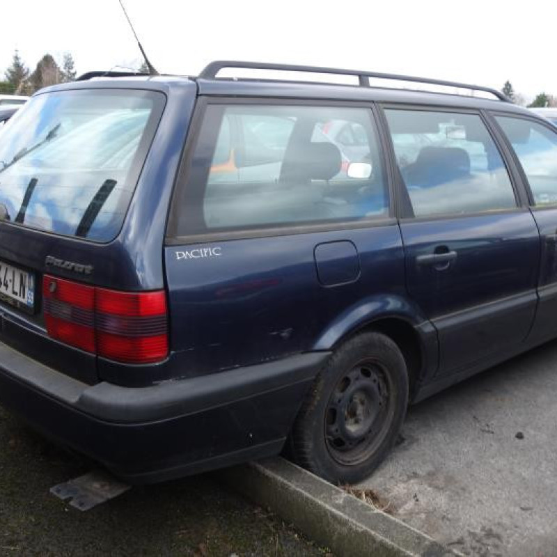 Optique avant principal gauche (feux)(phare) VOLKSWAGEN PASSAT 4 Photo n°5
