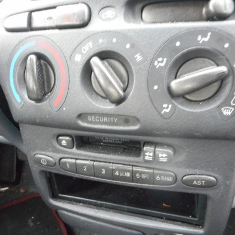 Porte arriere droit TOYOTA YARIS 1 Photo n°9