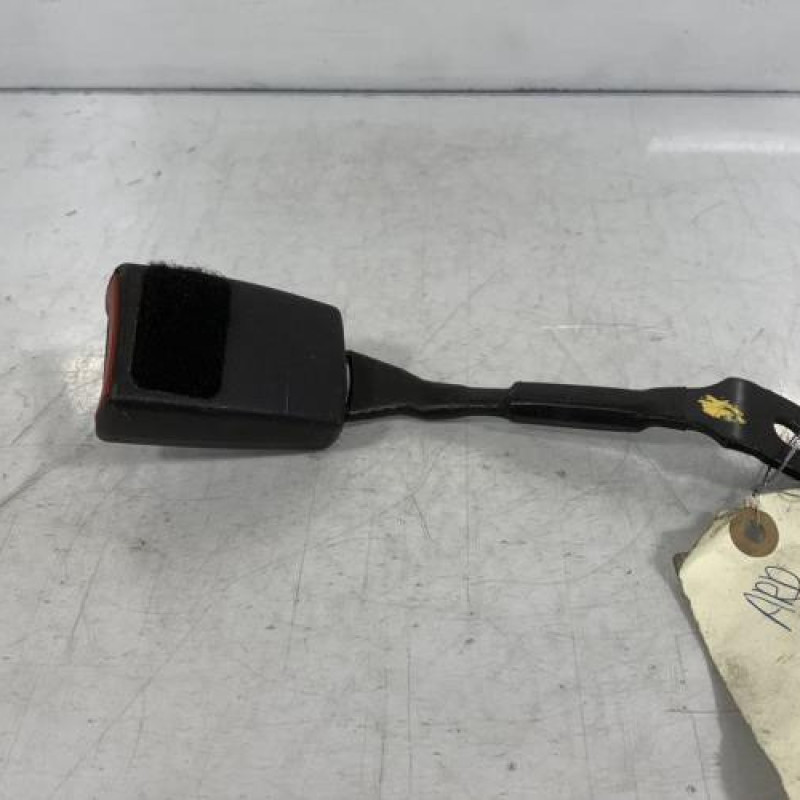 Attache ceinture arriere droit OPEL ASTRA H Photo n°1