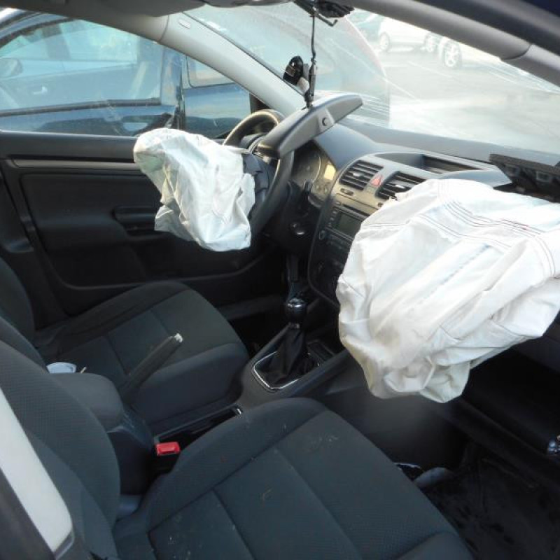 Bouton de warning VOLKSWAGEN GOLF 5 Photo n°9