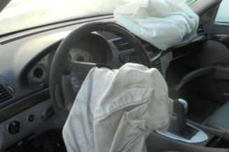 Bras essuie glace avant droit MERCEDES CLASSE E 211