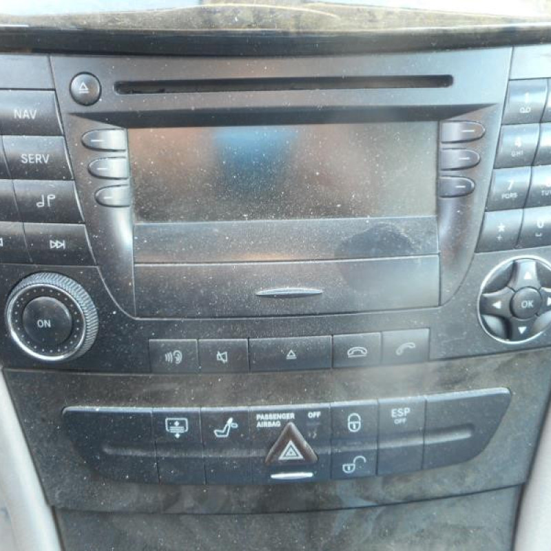 Porte avant gauche MERCEDES CLASSE E 211 Photo n°11