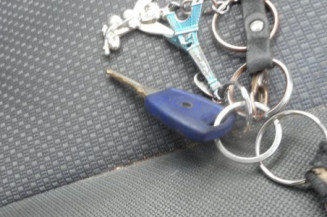 Serrure avant droit FIAT PUNTO 2