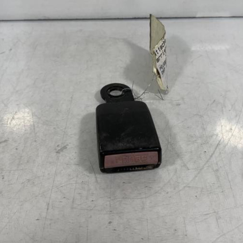 Attache ceinture arriere droit PEUGEOT 207 Photo n°2