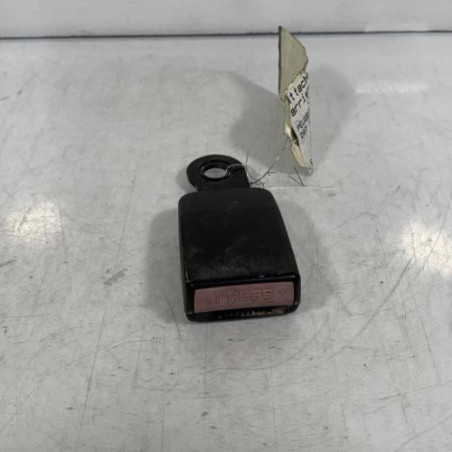 Attache ceinture arriere droit PEUGEOT 207