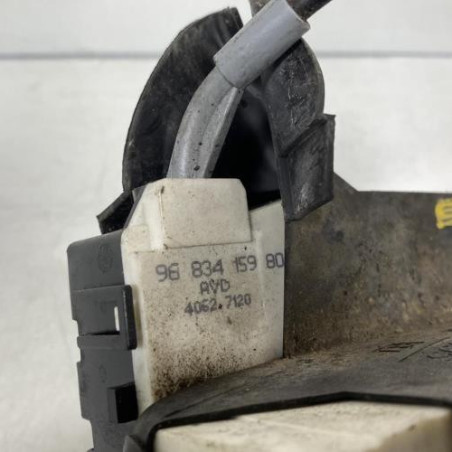 Serrure avant droit CITROEN C4 1