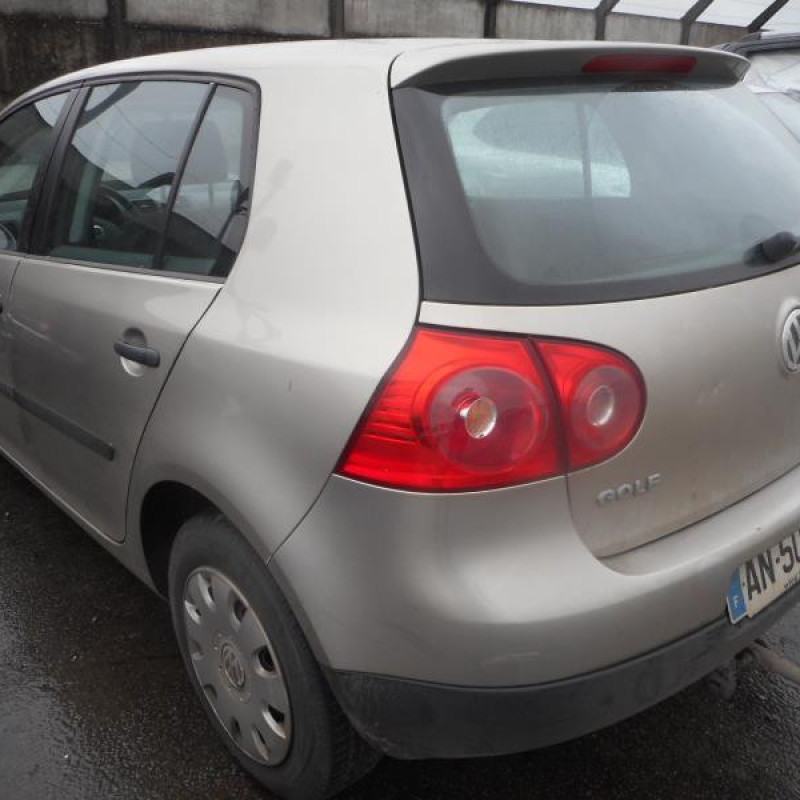 Ceinture arriere droit VOLKSWAGEN GOLF 5 Photo n°7