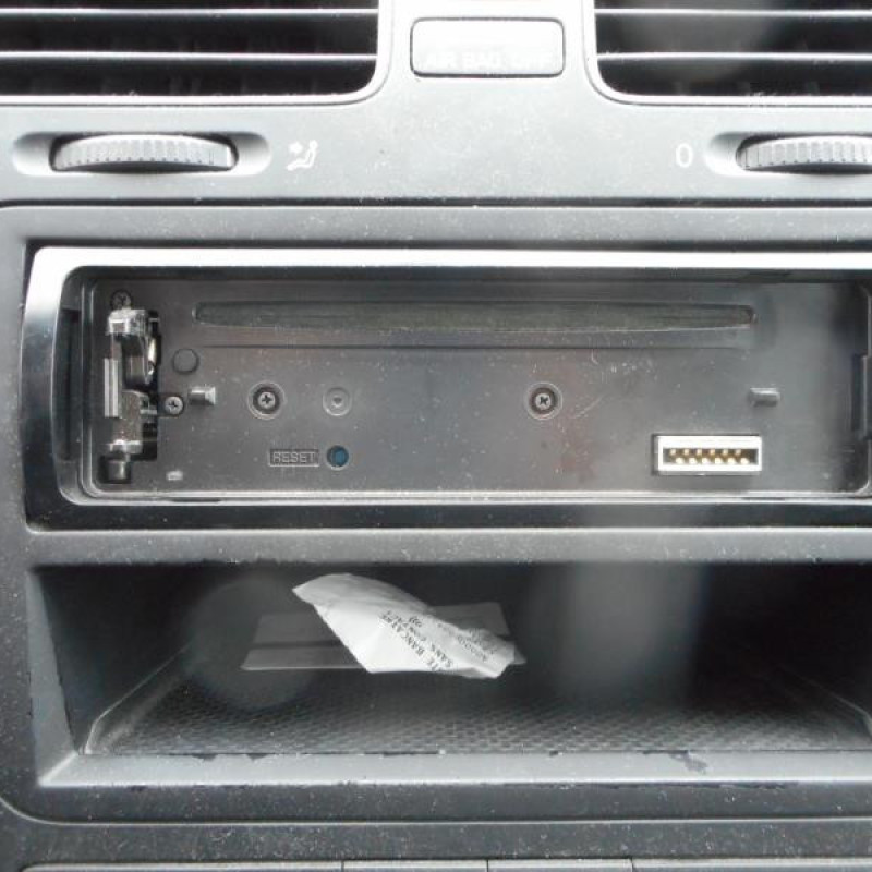 Ceinture arriere droit VOLKSWAGEN GOLF 5 Photo n°11