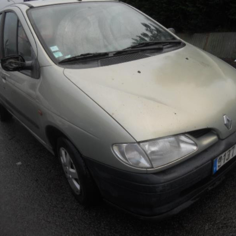 Bloc ABS (freins anti-blocage) RENAULT SCENIC 1 Photo n°4