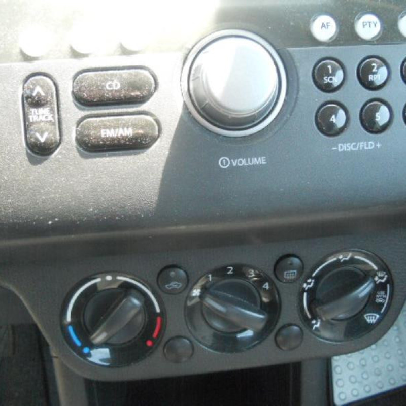 Bras essuie glace arriere SUZUKI SWIFT 3 Photo n°9