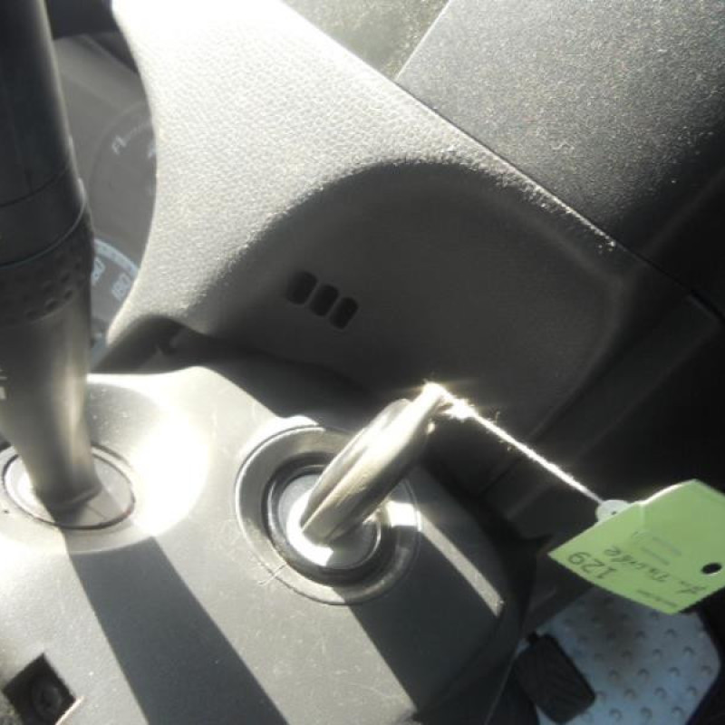 Bras essuie glace arriere SUZUKI SWIFT 3 Photo n°10