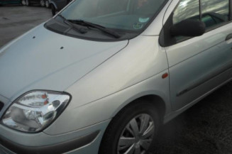 Pare choc avant RENAULT SCENIC 1