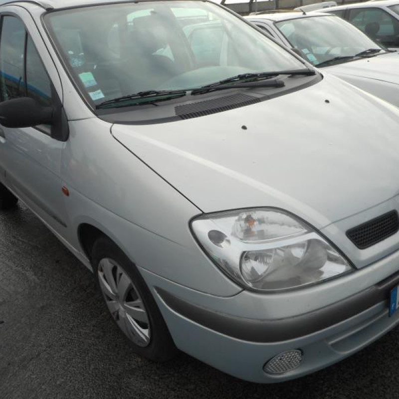 Pare choc avant RENAULT SCENIC 1 Photo n°7