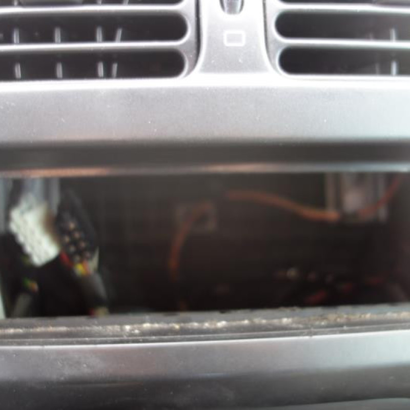 Bouton de warning PEUGEOT 206 Photo n°10