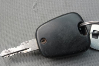 Bouton de warning PEUGEOT 206