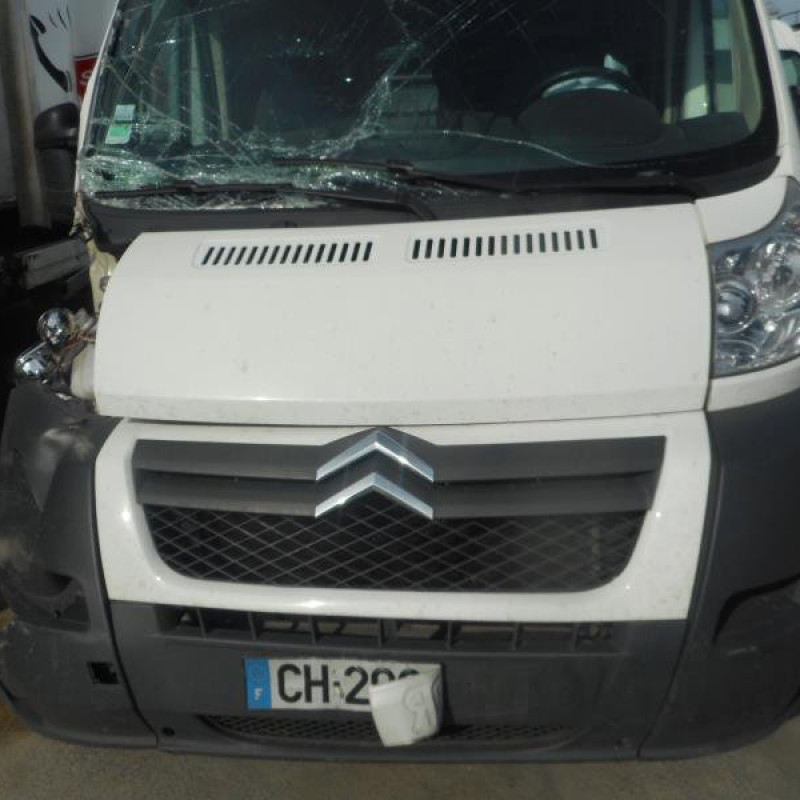 Crosse arriere droit CITROEN JUMPER 3 Photo n°2