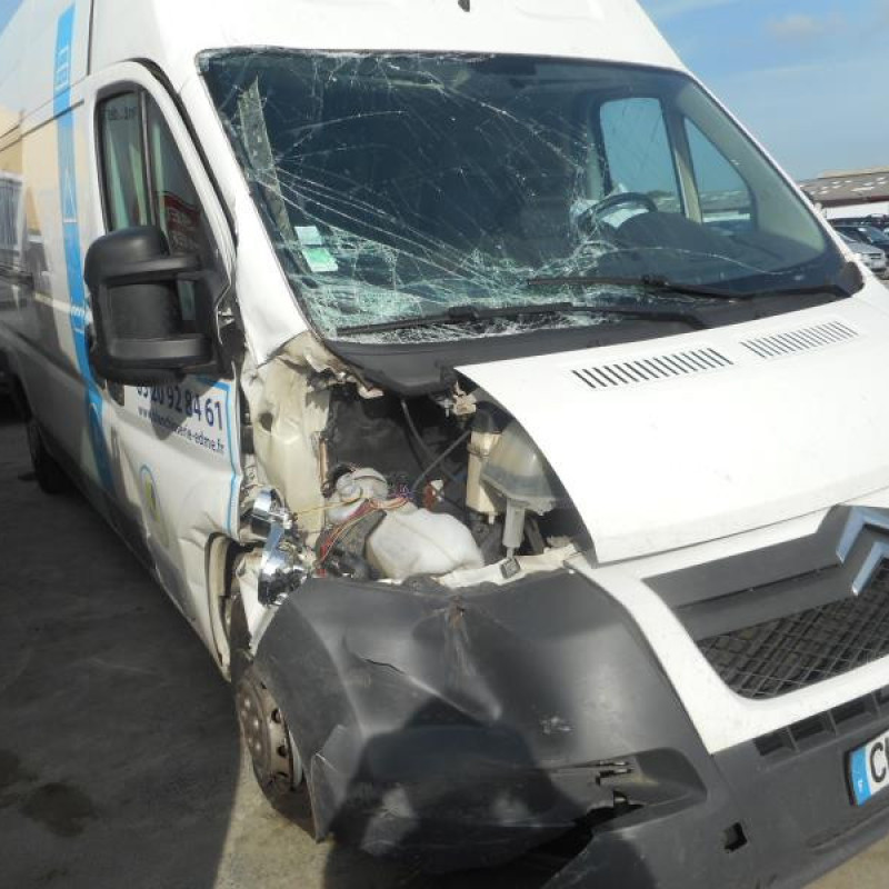 Crosse arriere droit CITROEN JUMPER 3 Photo n°3
