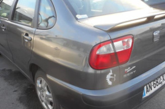 Retroviseur droit SEAT CORDOBA 1