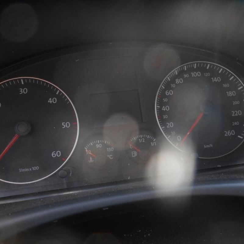 Autoradio d'origine VOLKSWAGEN TOURAN 1 Photo n°11
