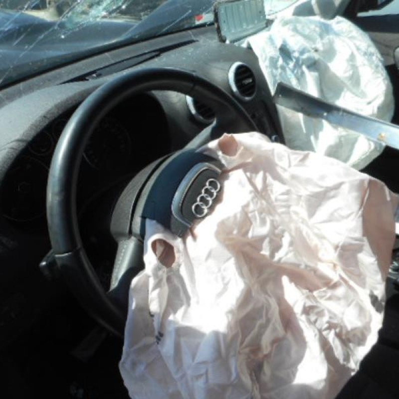 Demarreur AUDI A3 2 Photo n°8