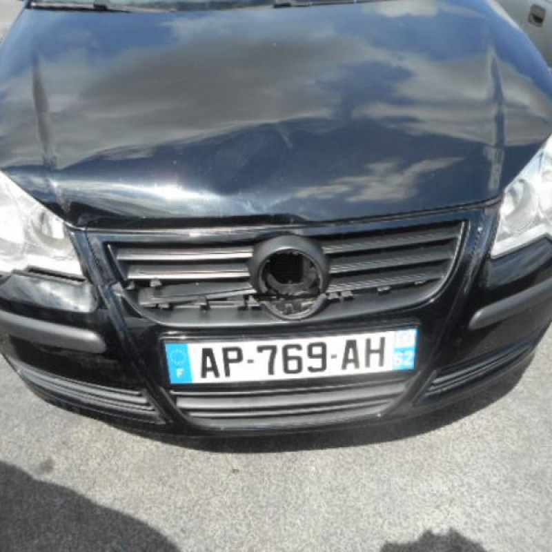 Renfort pare choc arriere (traverse) VOLKSWAGEN POLO 4 Photo n°3