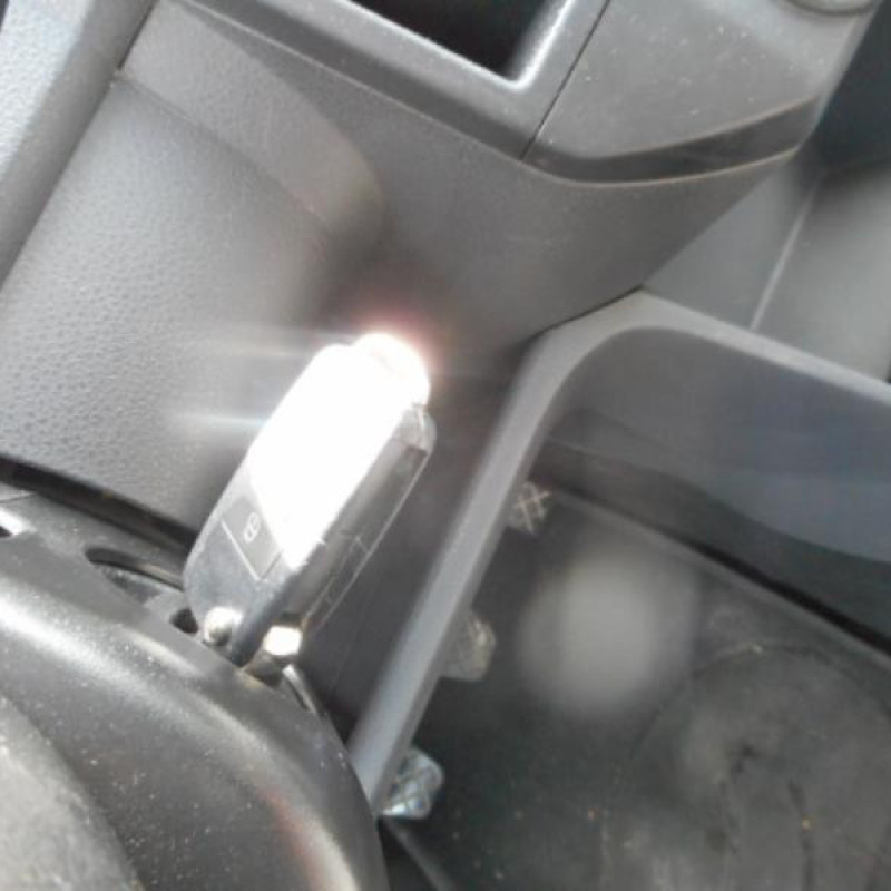 Renfort pare choc arriere (traverse) VOLKSWAGEN POLO 4 Photo n°10