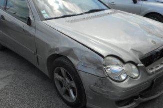 Eclairage de plafonnier MERCEDES CLASSE C 203 COUPE SPORT