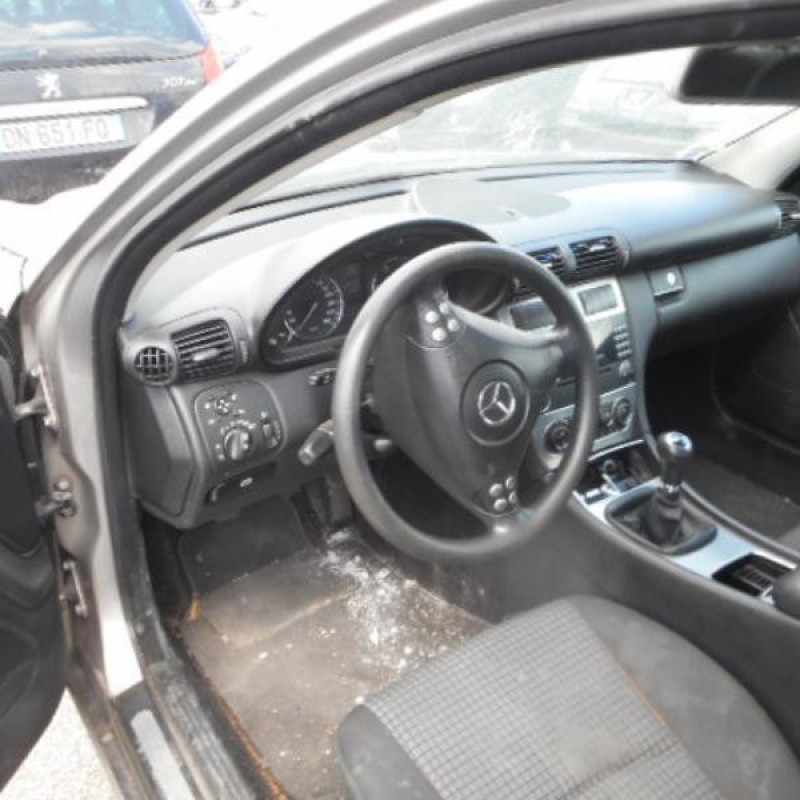 Eclairage de plafonnier MERCEDES CLASSE C 203 COUPE SPORT Photo n°7