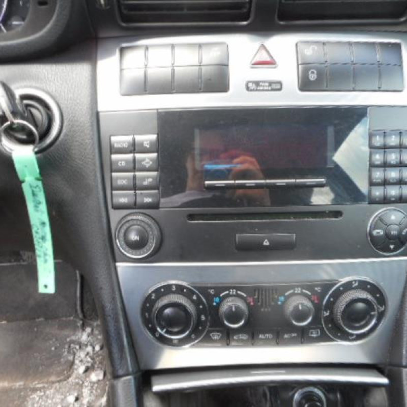 Eclairage de plafonnier MERCEDES CLASSE C 203 COUPE SPORT Photo n°8