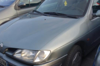 Retroviseur droit RENAULT MEGANE 1