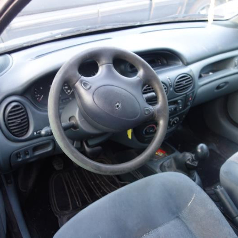Retroviseur droit RENAULT MEGANE 1 Photo n°9