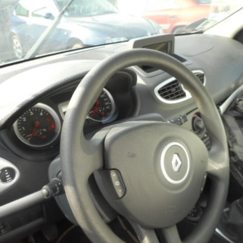 Bloc ABS (freins anti-blocage) RENAULT CLIO 3 Photo n°10
